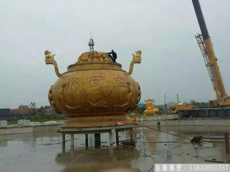 聚宝盆雕塑安装 (2)