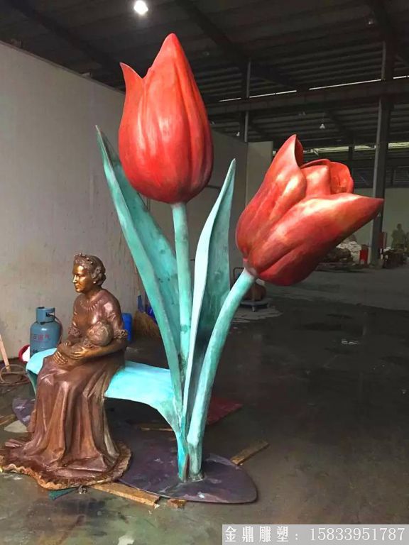 彩绘人物铜雕塑 (1)